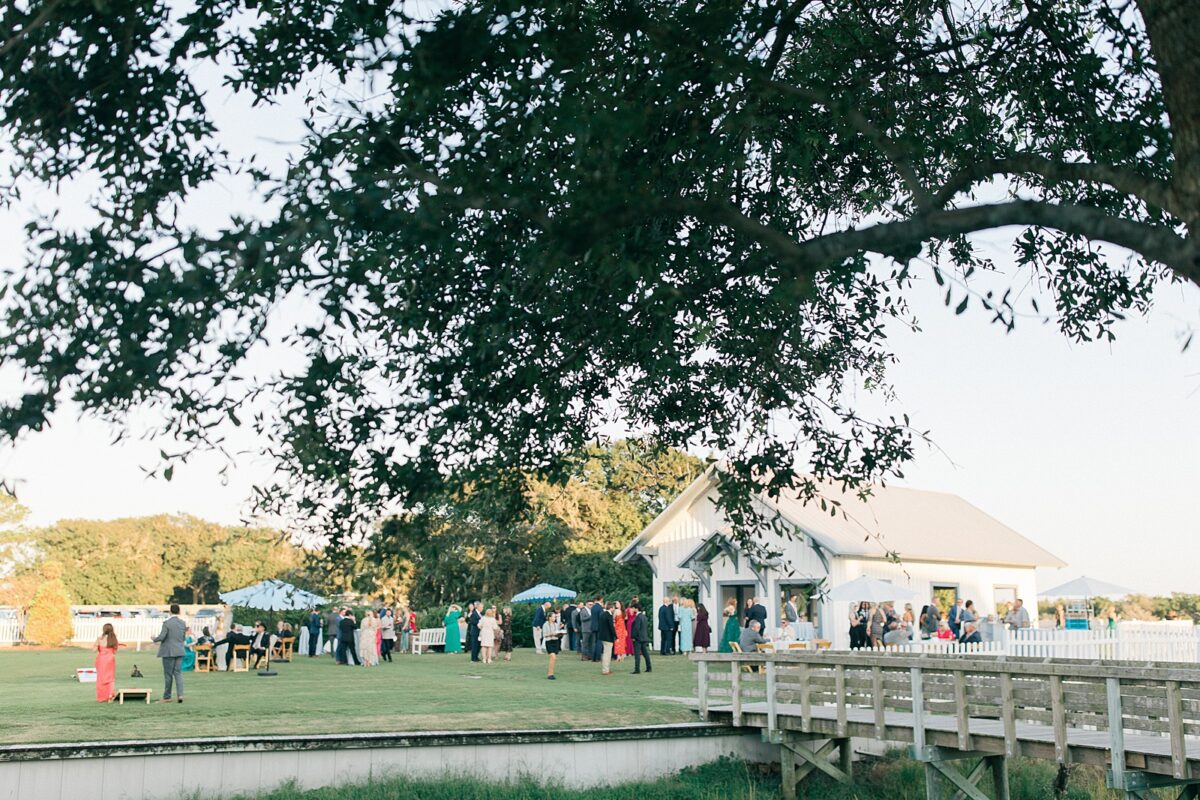 Cocktail hour in North Carolina. Coastal wedding at the Beaufort Hotel