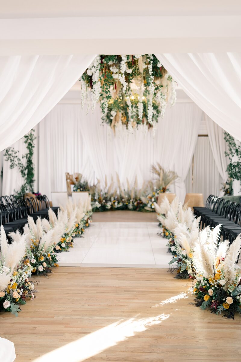 Fall and pompous grass florals. Runway style ceremony by Brittanie Raquel Events 